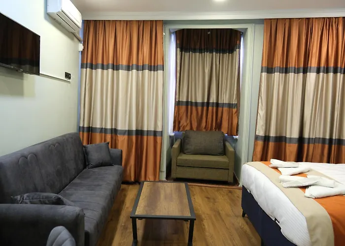Ξενοδοχείο με διαμερίσματα Taksim My House Butik 4*